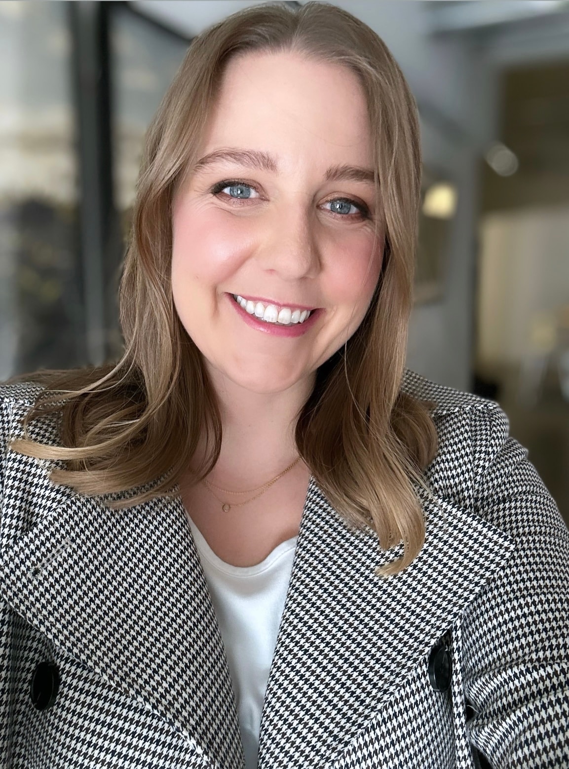 Claire Seaborn professional headshot